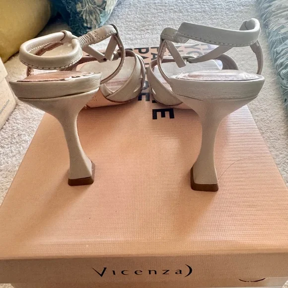 Neutral Bow Slingback Heels by Vicenza – Classic Square Toe.Size38 or (7.5-8)US - Picture 4 of 8